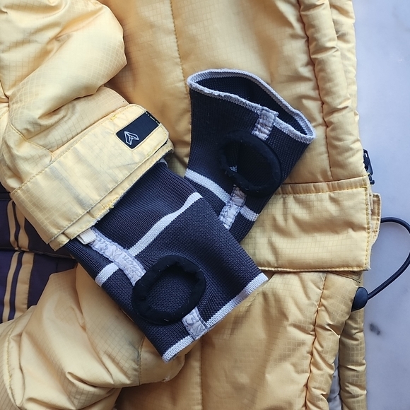 Section VTG Y2K Retro Nylon Snowboard Ski Jacket Women's Size XSmall - Picture 15 of 16